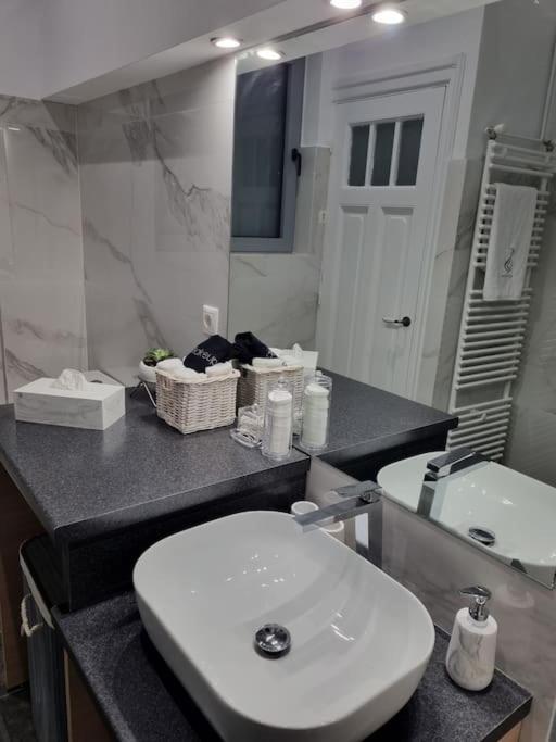 Plaka Sofi Suite 雅典 外观 照片